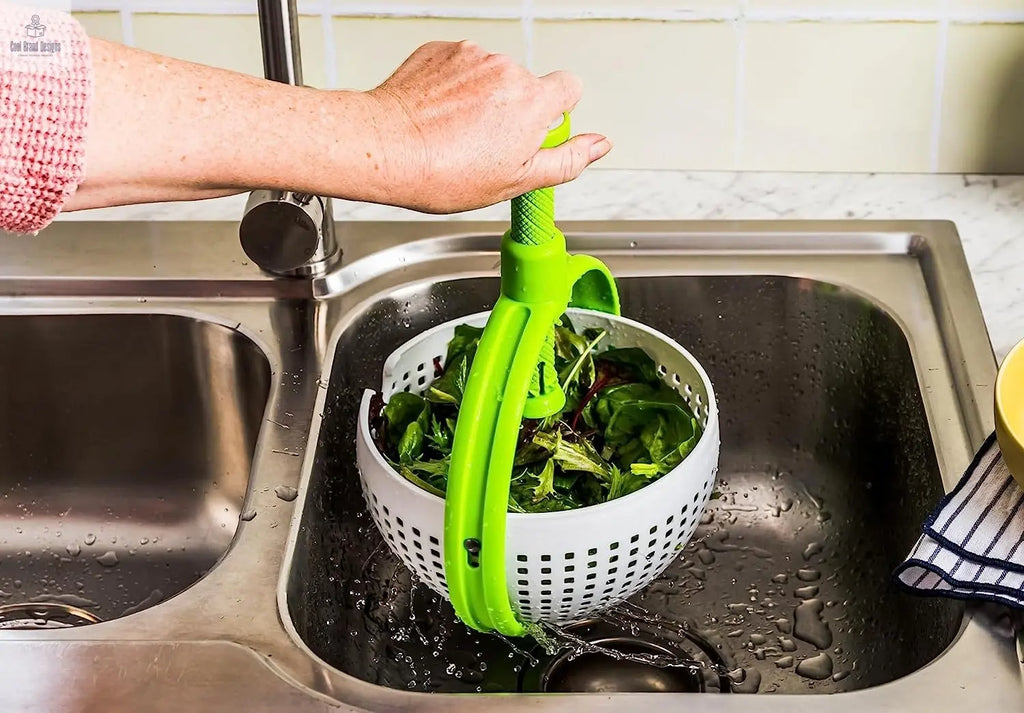 Spina | Easy-To-Use Salad Spinner | Non-Scratch, Nylon Spinning Colander | Lettuce Spinner | Colander with Collapsible Handle | Green - Cool Brand Designs